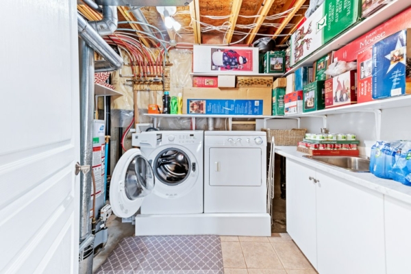 QVA 3696 Morningside Laundry Room