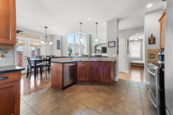 337 Providence Ave, Kelowna BC