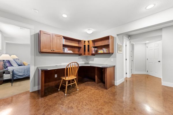 337 Providence Ave, Kelowna BC