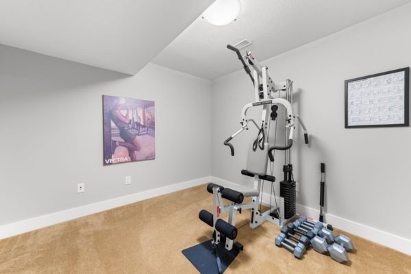 337 Providence Ave, Kelowna BC