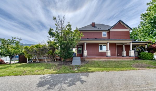 337 Providence Ave, Kelowna BC