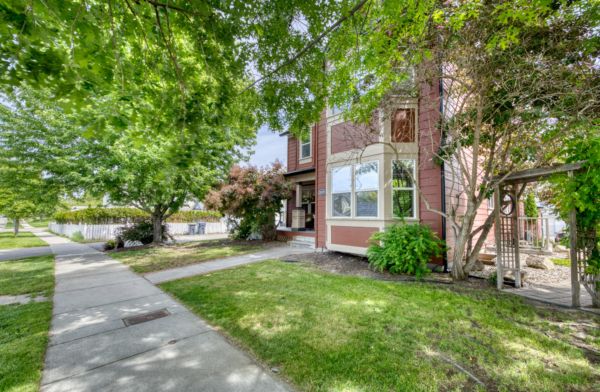 337 Providence Ave, Kelowna BC