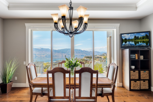 1477 Pinot Noir Drive - dining room with view - Quincy Vrecko