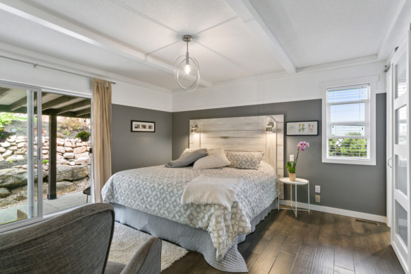 336 Woodpark Crescent - bedroom with patio - Tracey Vrecko