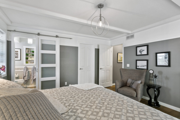 336 Woodpark Crescent - bright master bedroom - Tracey Vrecko