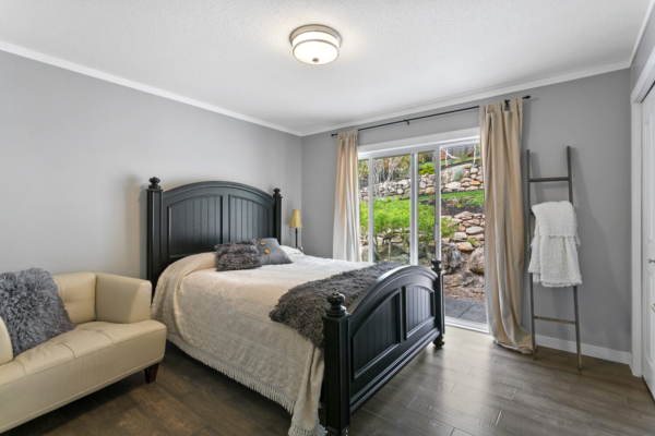 336 Woodpark Crescent - bright guest bedroom - Tracey Vrecko