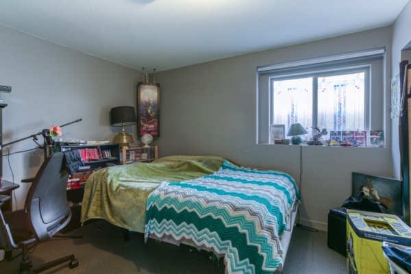 102-1950 Capistrano Drive - bright bedroom - Quincy Vrecko