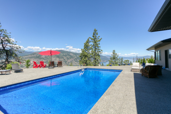 68 Red Sky Place - Kelowna home with pool - QVA