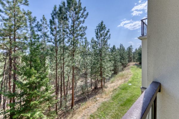 125-1795 Country Club Drive - Kelowna golf community - QVA