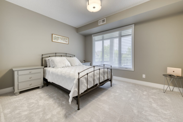 301-529 Truswell Road - modern bedroom - Tracey Vrecko