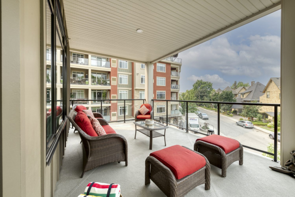 301-529 Truswell Road - large balcony - Tracey Vrecko