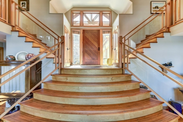 QVA Luxury 6850 Lakeshore Road - Stairs
