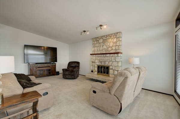 1750 Sonora Dr Family Room