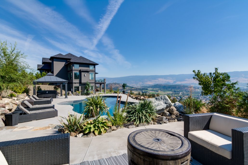 147 Upper Canyon Drive Quincy Vrecko Kelowna Luxury Real Estate